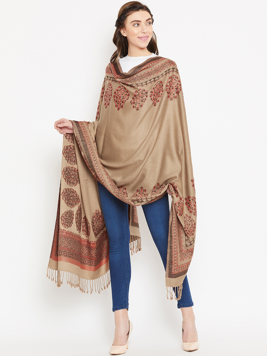 

HK colours of fashion Women Beige Solid Shawl