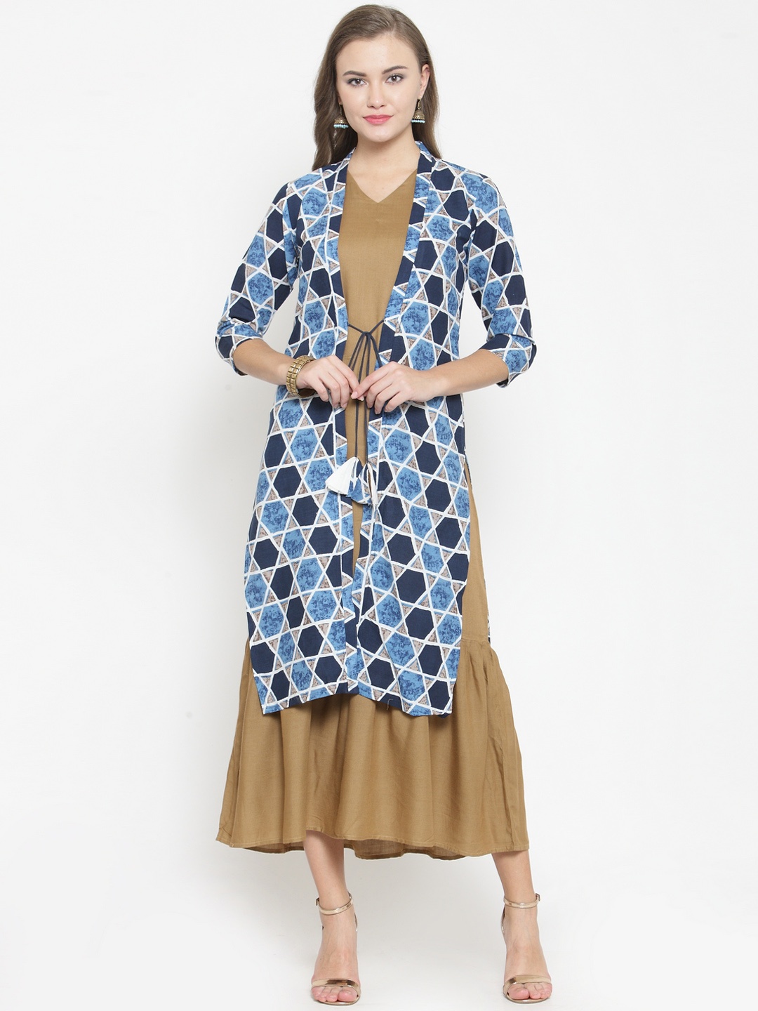 

Indibelle Women Blue & Beige Printed Longline Shrug