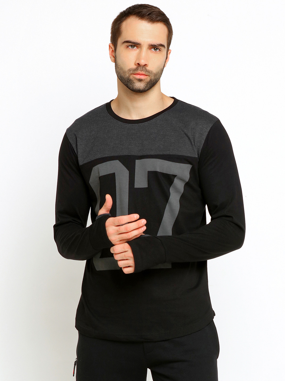 

Maniac Men Black Printed Round Neck T-shirt