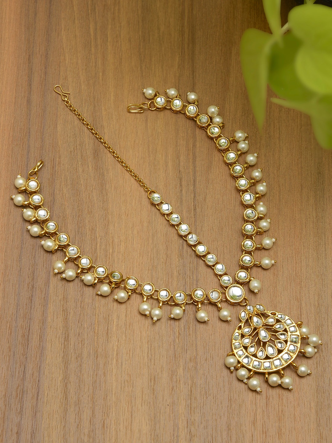 

Zaveri Pearls Off-White Gold-Plated Kundan-Studded Matha Patti