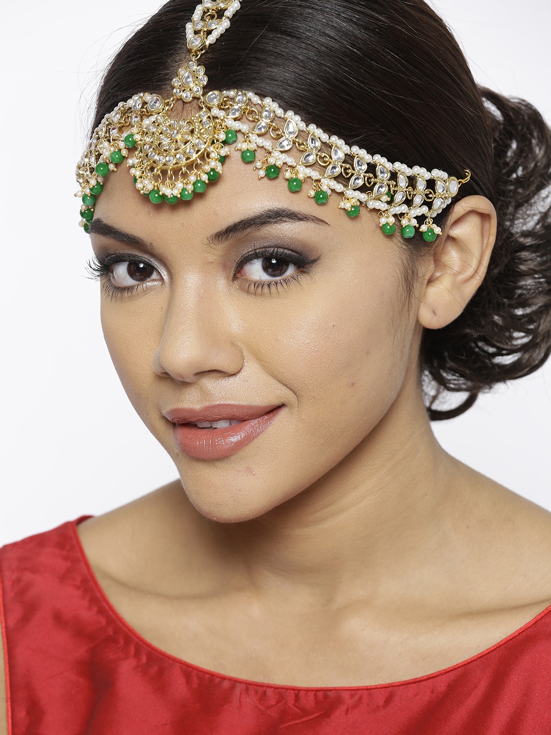 

Zaveri Pearls Green & Off-White Gold-Plated Kundan-Studded Matha Patti