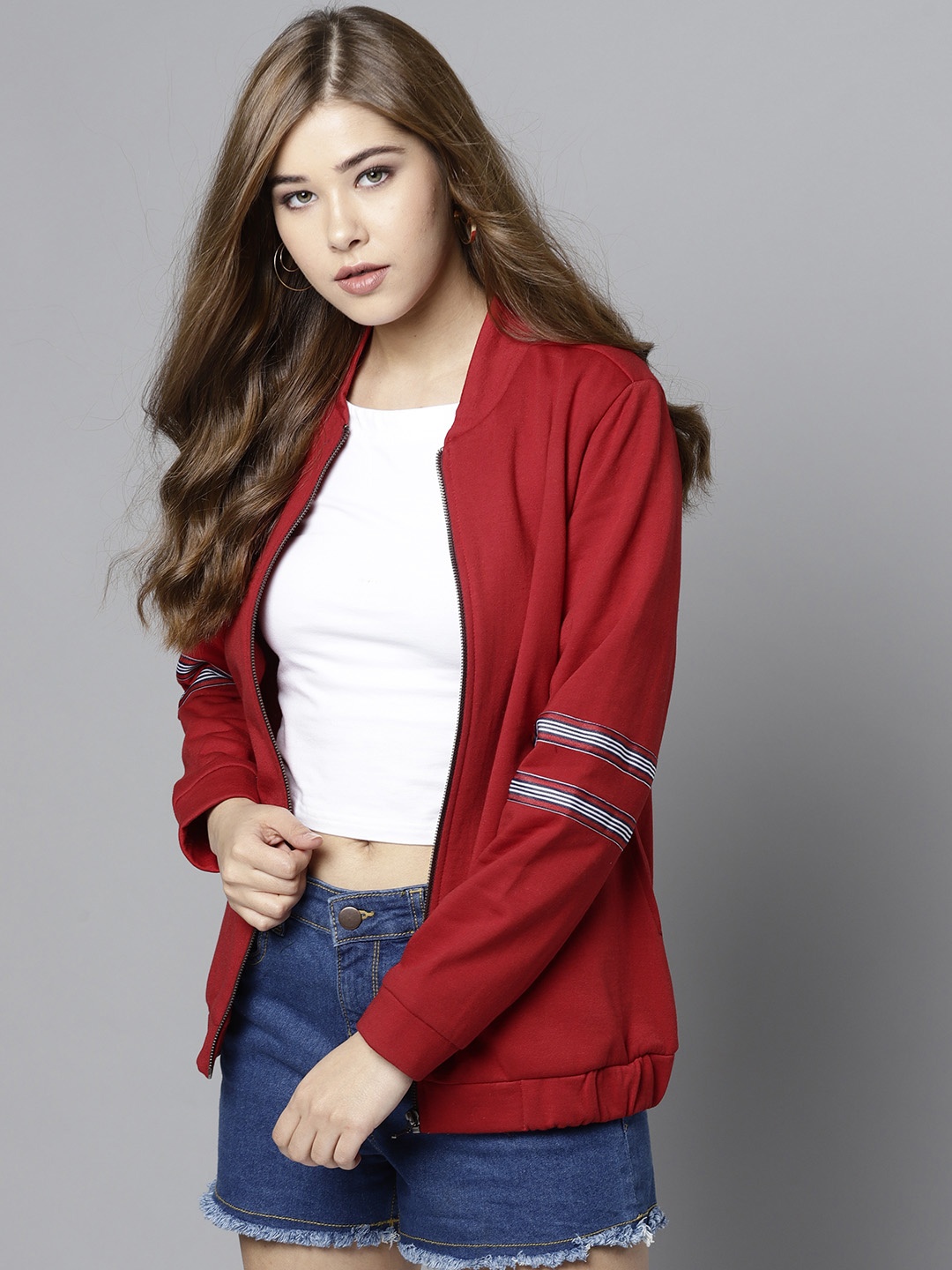 

RARE Women Red Solid Sweatshirt