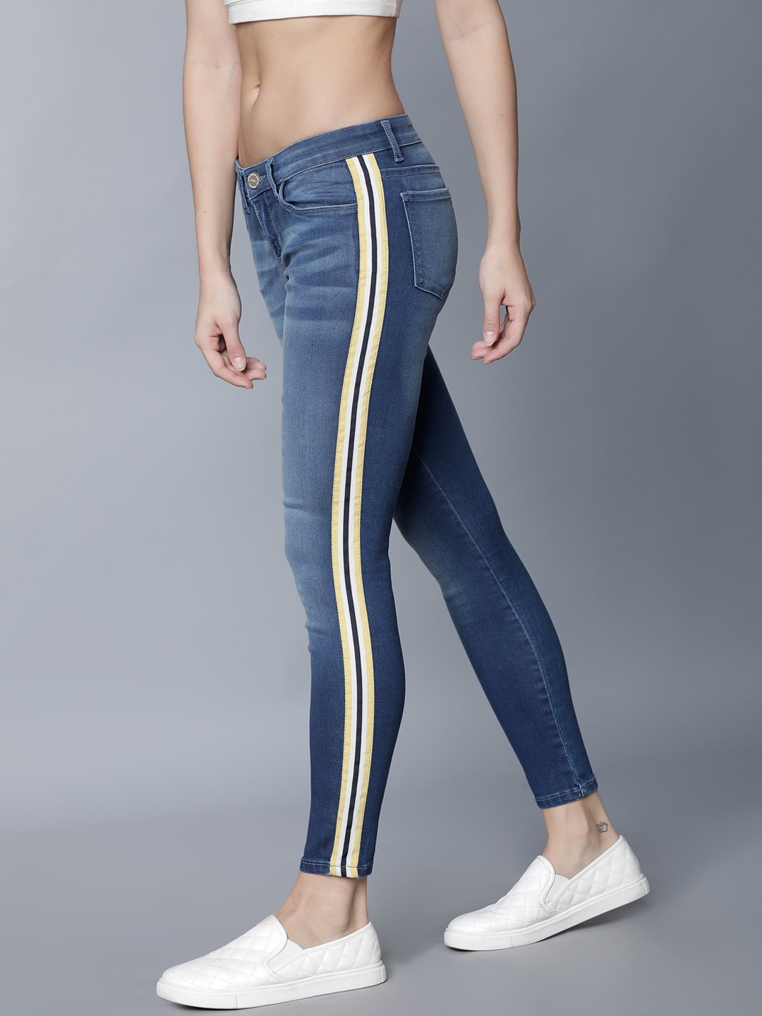 

Tokyo Talkies Women Blue Super Skinny Fit Mid-Rise Clean Look Stretchable Jeans