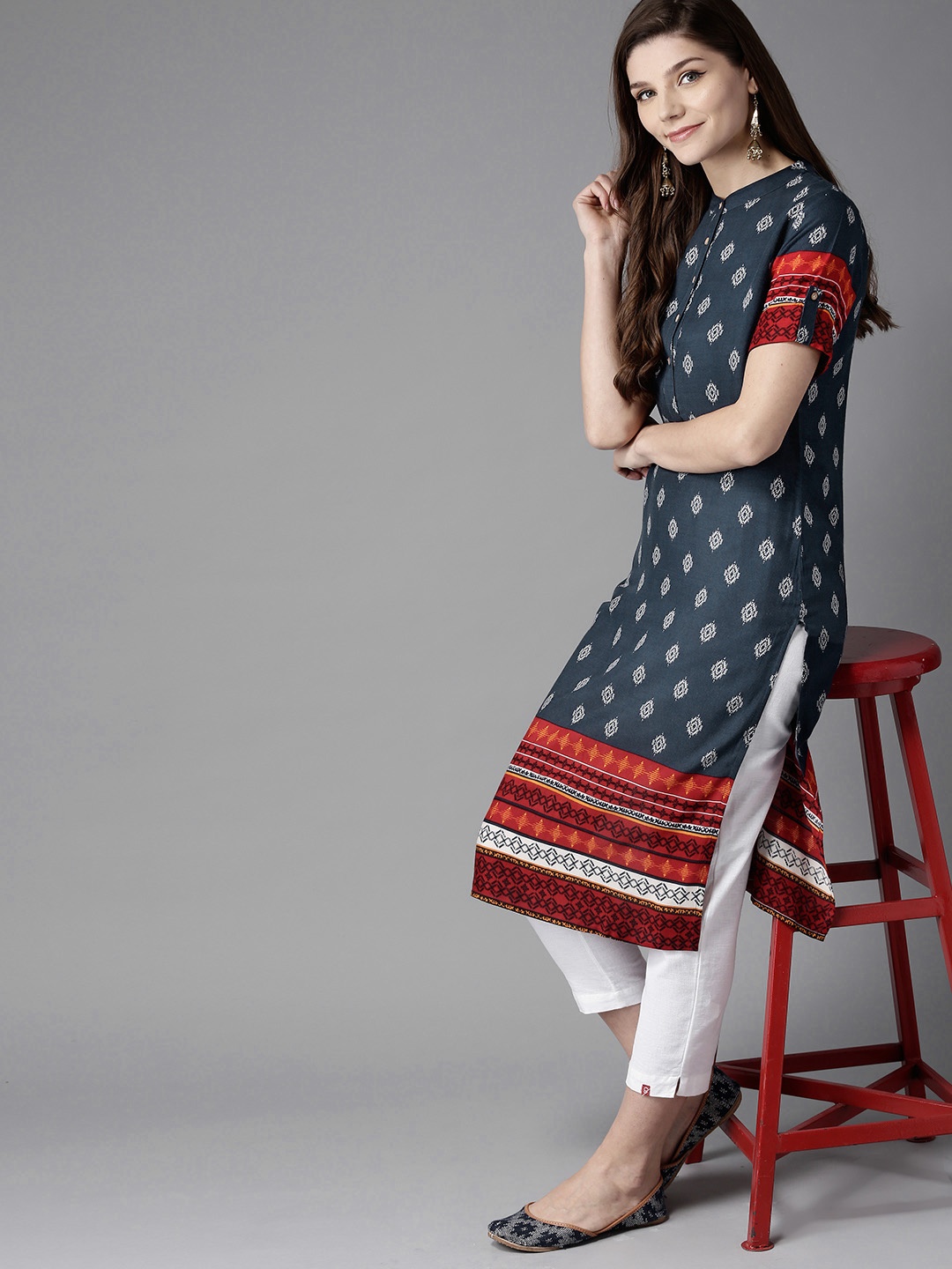 

HERE&NOW Geometric Printed Navy Blue Viscose Kurta
