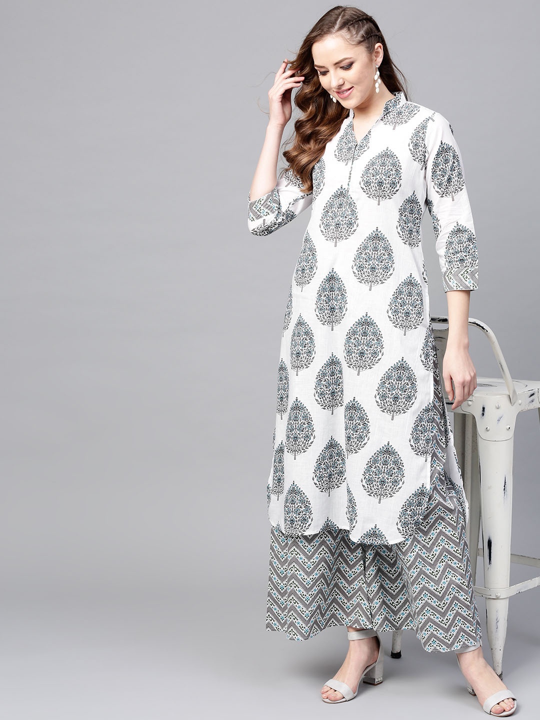 

Tissu Women White & Grey Printed Kurta with Palazzos