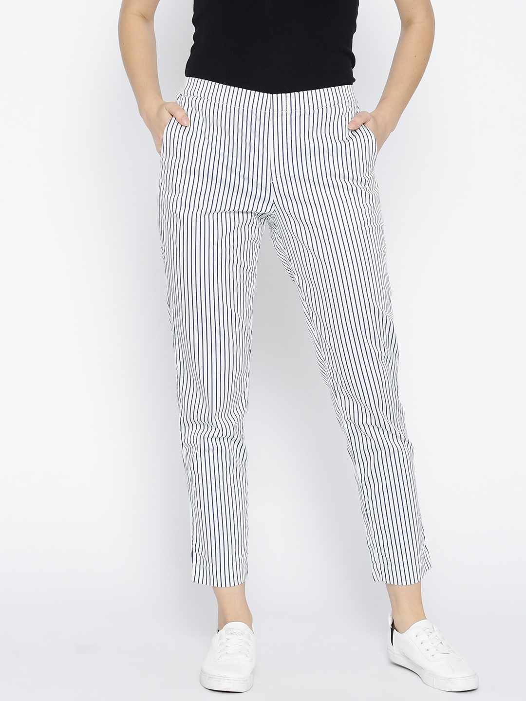 

U.S. Polo Assn. Women White & Navy Blue Skinny Fit Striped Regular Cropped Trousers