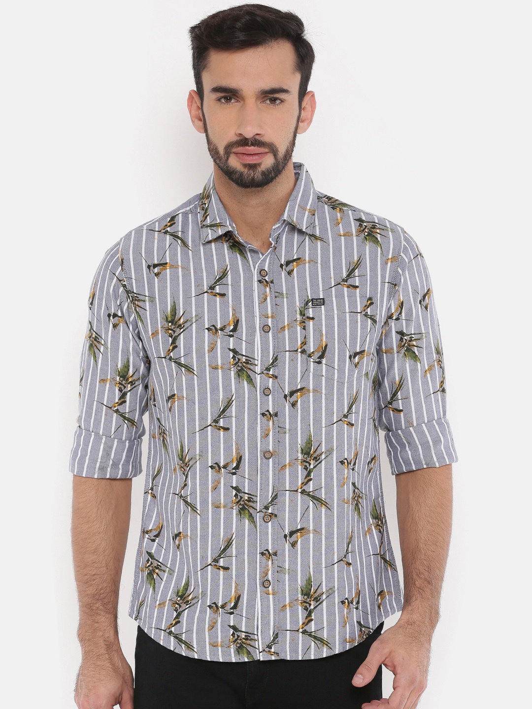 

The Indian Garage Co Men Grey & White Regular Fit Printed Casual Shirt