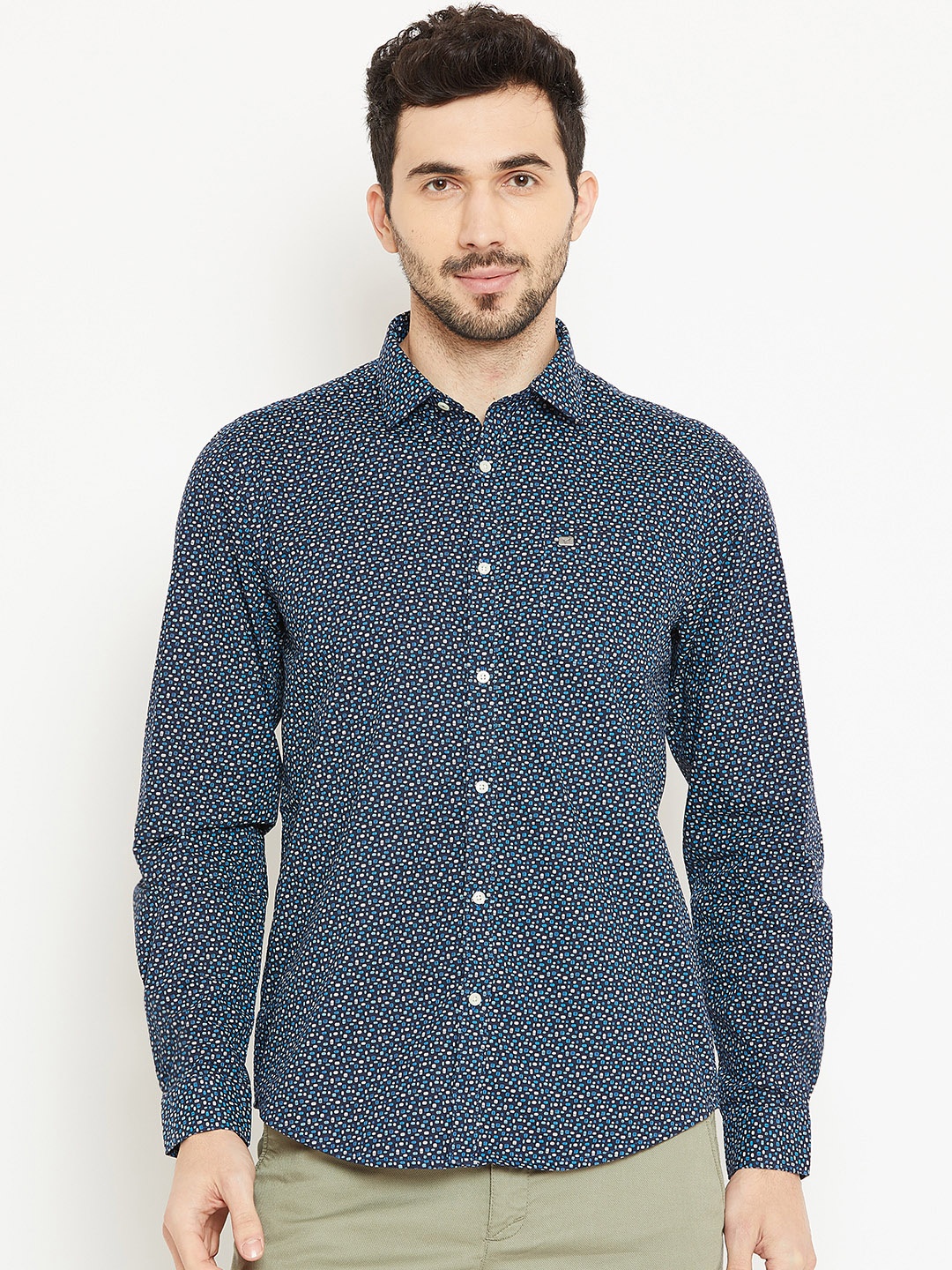 

Blackberrys Men Navy Blue & White Slim Fit Self Design Printed Casual Shirt