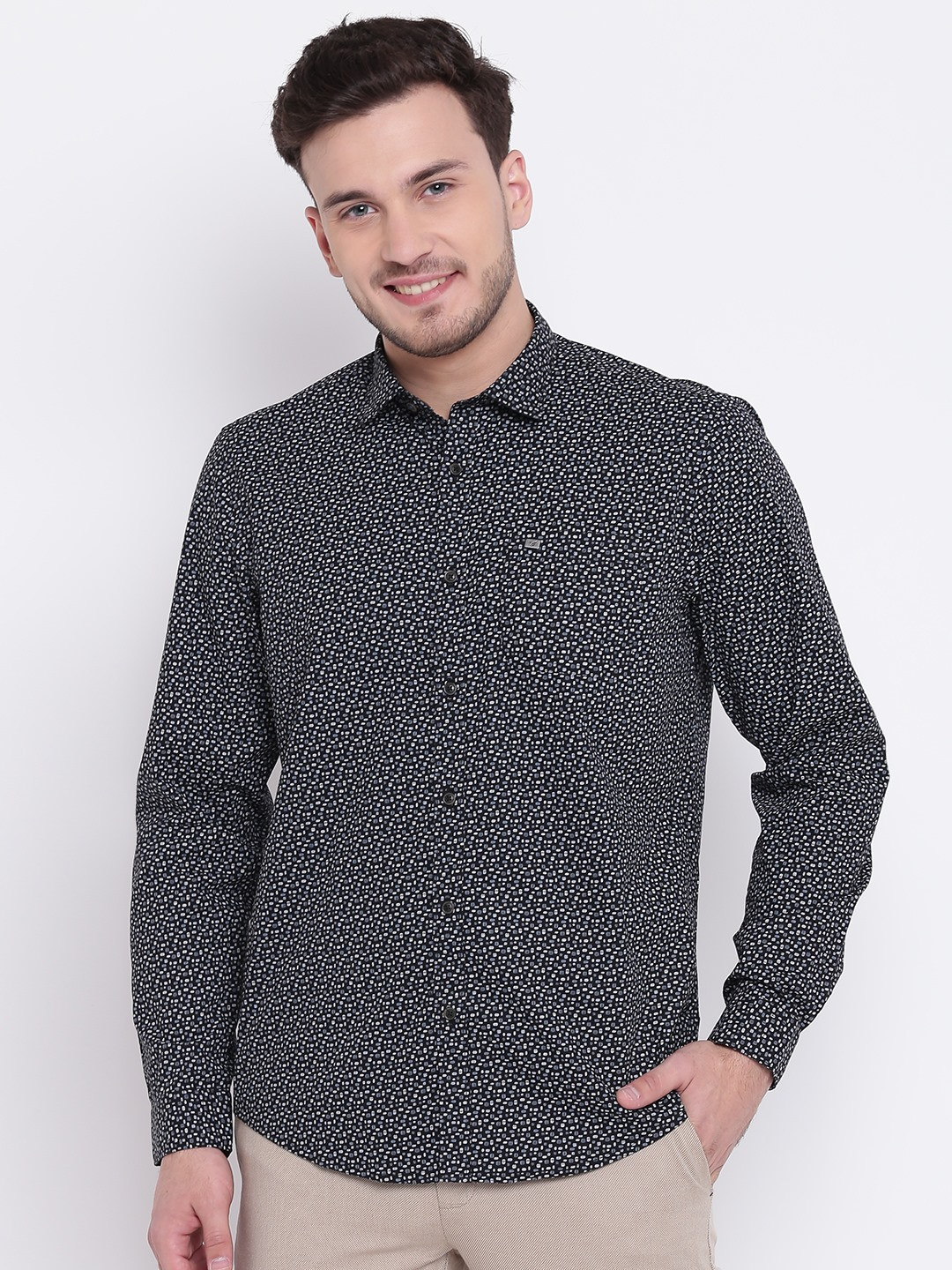 

Blackberrys Men Black Slim Fit Printed Casual Shirt