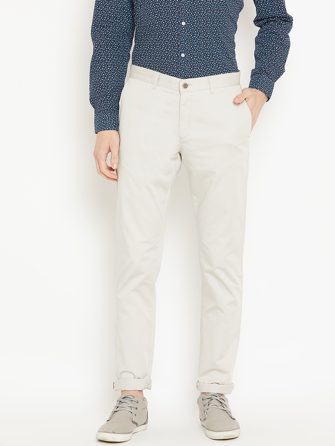 

Blackberrys Men Off-White Regular Fit Solid Trousers