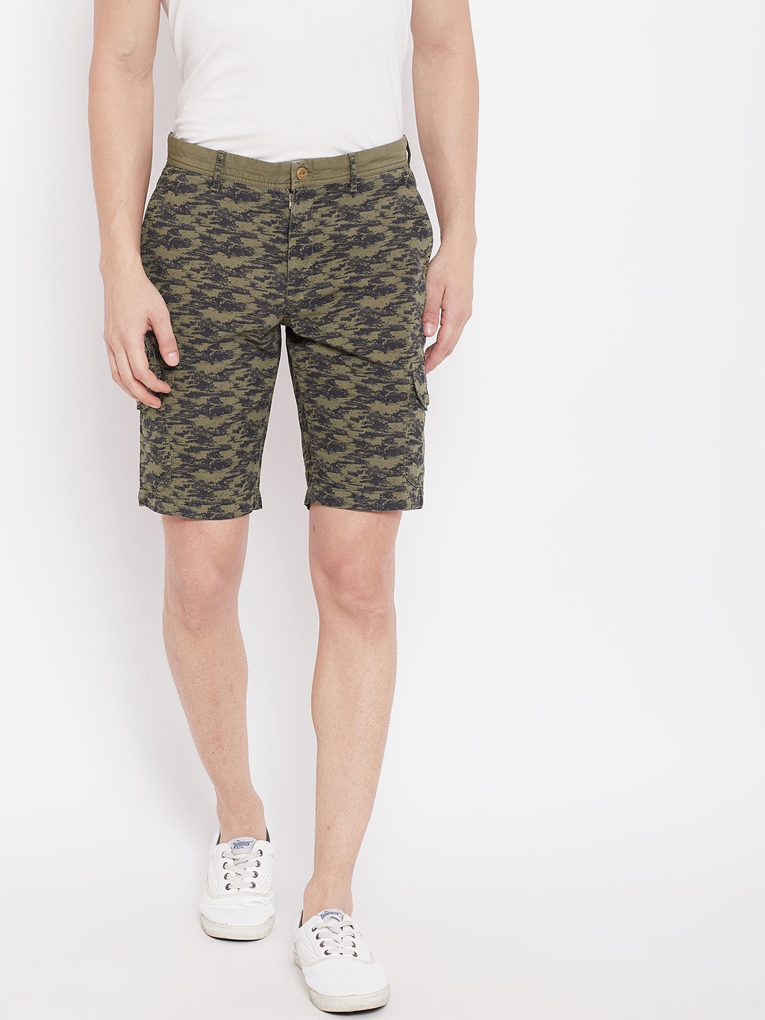 

Blackberrys Men Olive Green & Black Printed Slim Fit Cargo Shorts