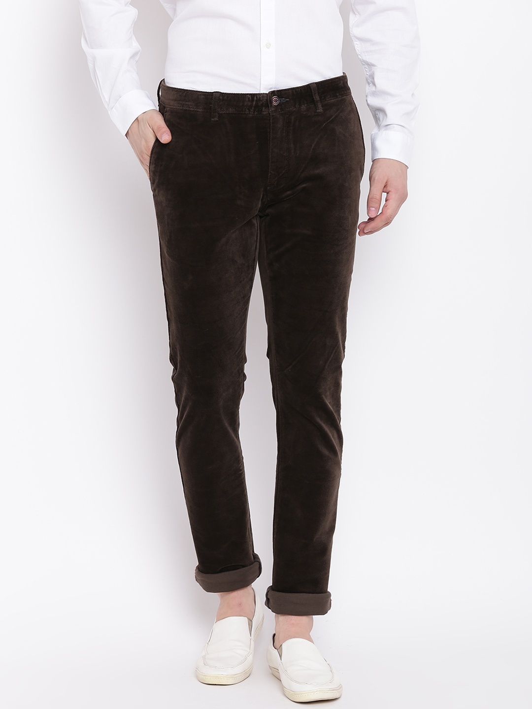 

Blackberrys Men Olive Brown Regular Fit Low-Rise Solid Corduroy Trousers