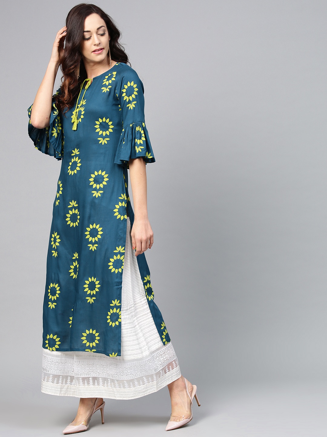 

Azira Women Teal Blue & Green Printed Straight Kurta