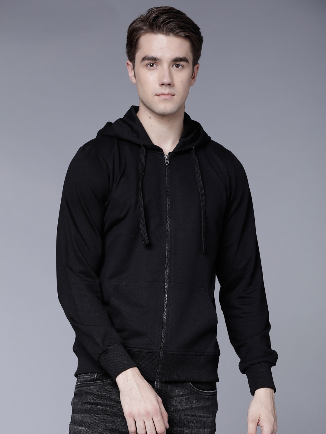 

HIGHLANDER Men Black Solid Hooded Sweatshirt