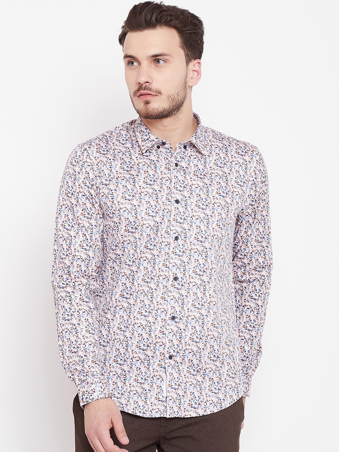 

Blackberrys Men Off-White & Navy Blue Trim Fit Printed Casual Shirt