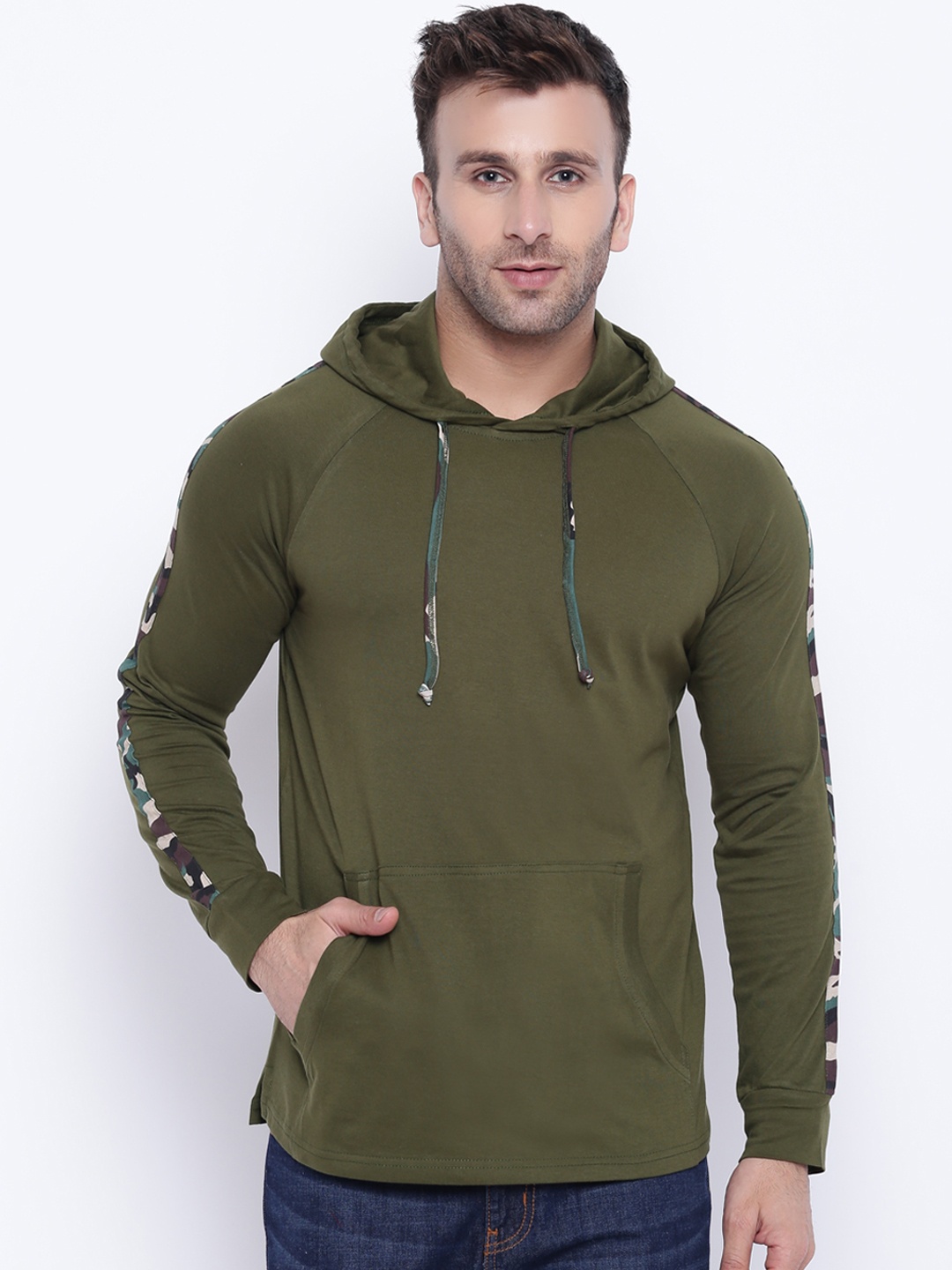 

GRITSTONES Men Olive Green Solid Hooded Sweatshirt