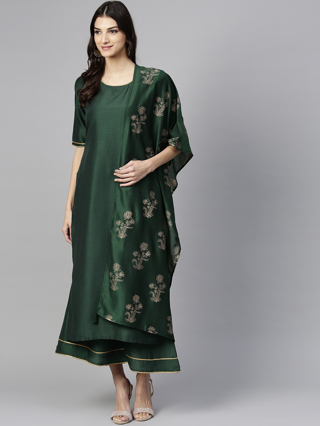 

Libas Women Green & Golden Solid Kurta with Palazzos & Dupatta