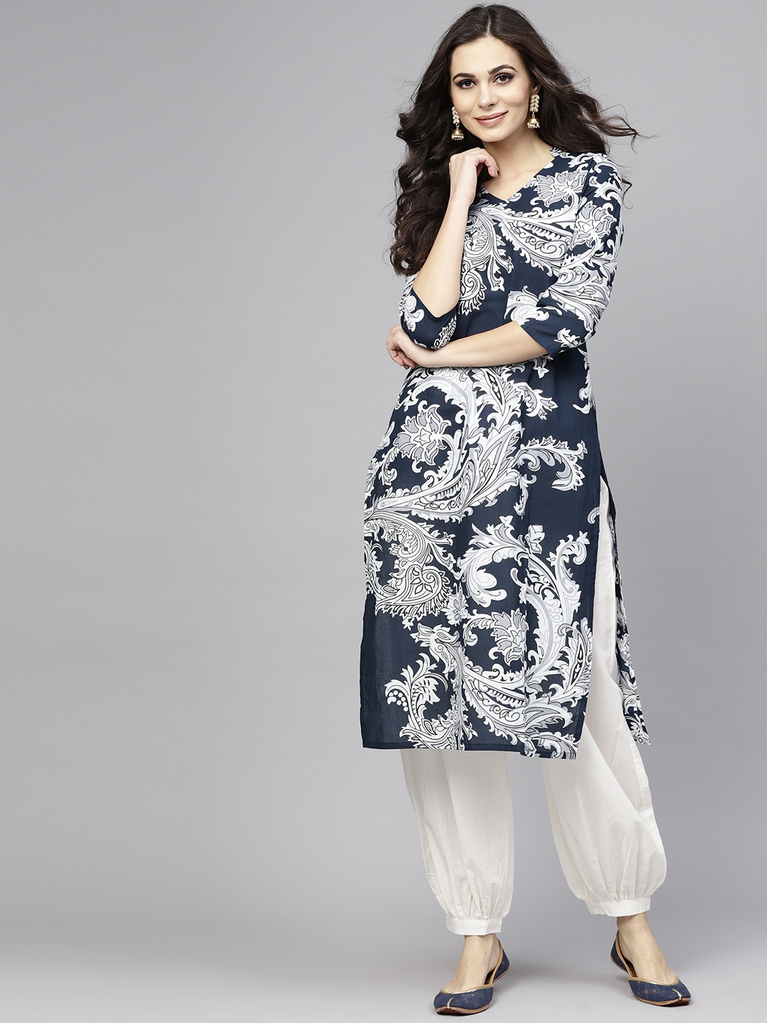

AKS Women Navy Blue & White Printed Kurta with Salwar