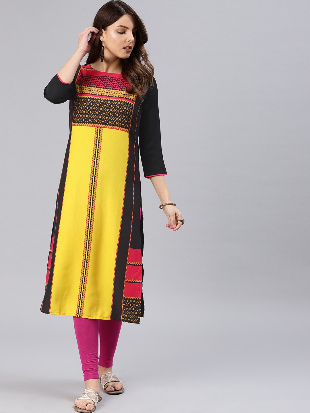 

AHIKA Women Black & Yellow Printed Straight Kurta