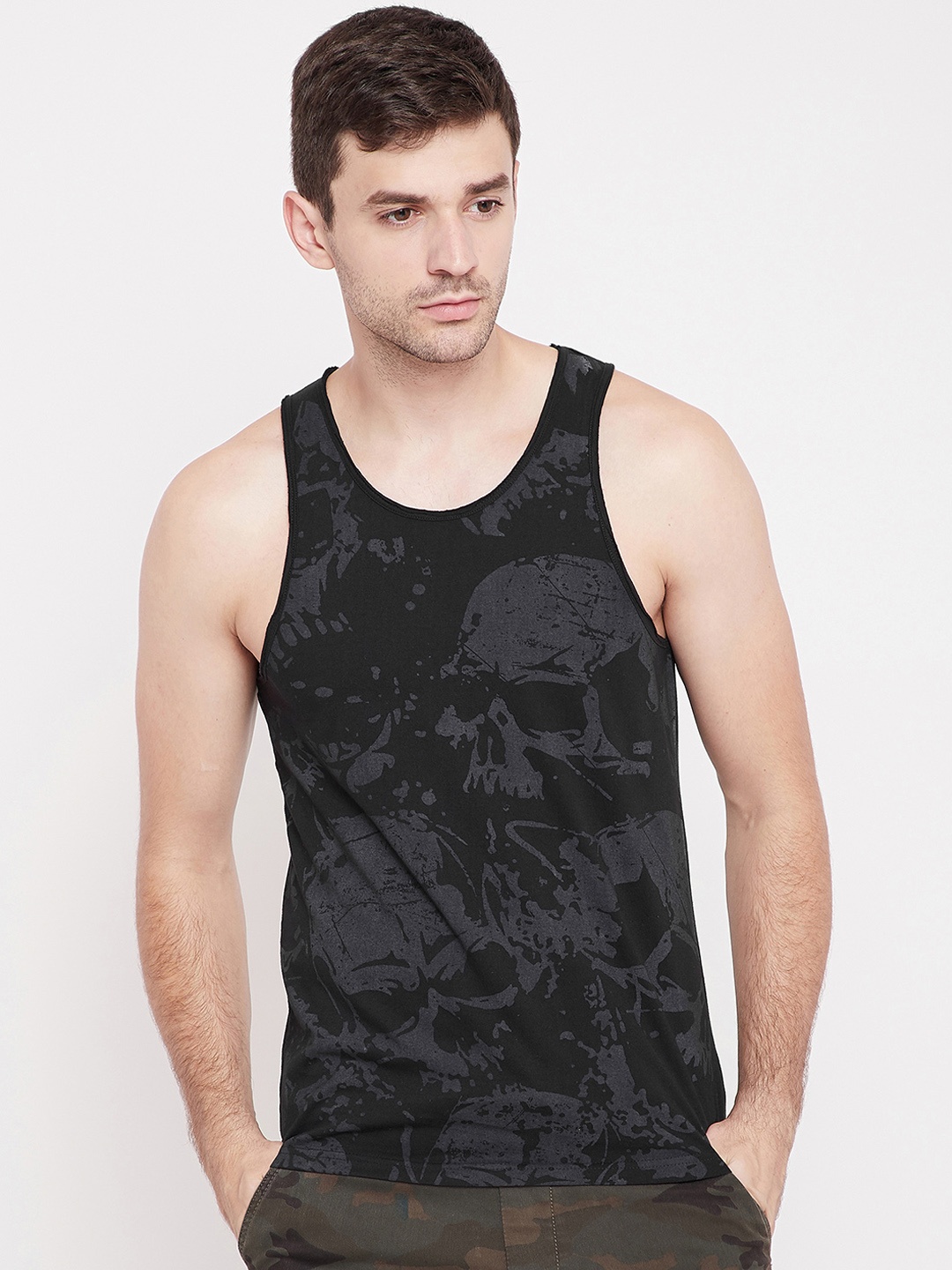

PUNK Men Black Printed Round Neck T-shirt