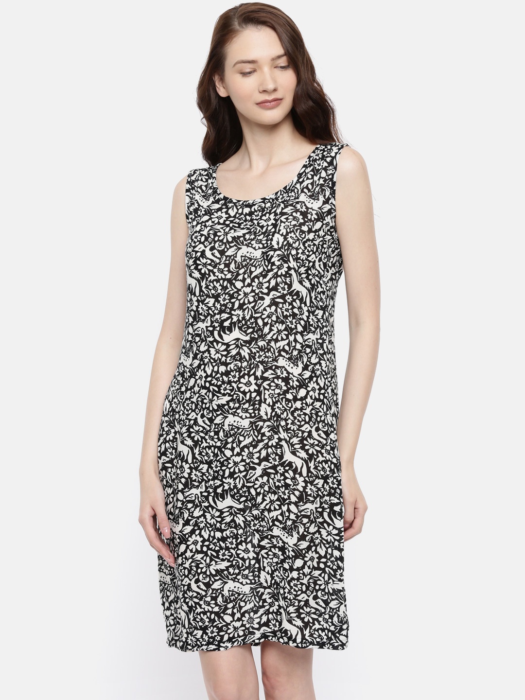 

Bareblow Women Black & White Printed Sheath Dress