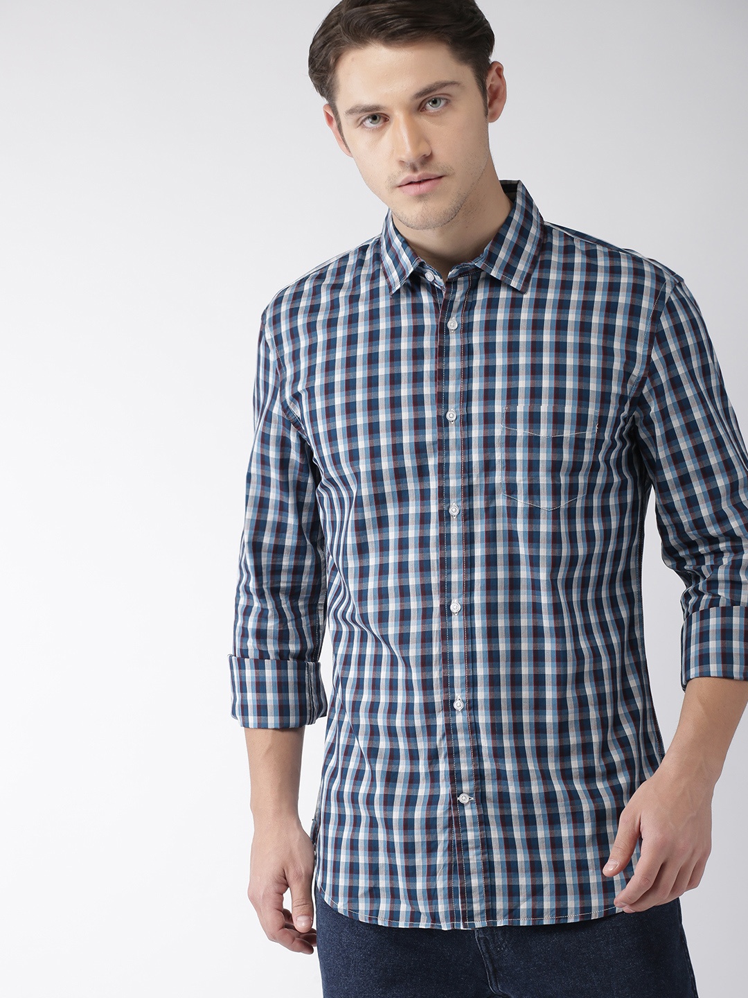 

Celio Men Blue & White Slim Fit Checked Casual Shirt