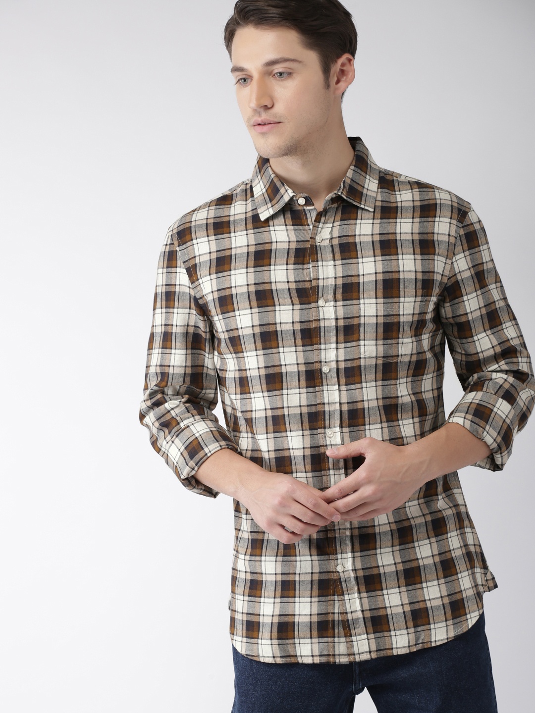

Celio Men Brown & Off-White Slim Fit Checked Casual Shirt