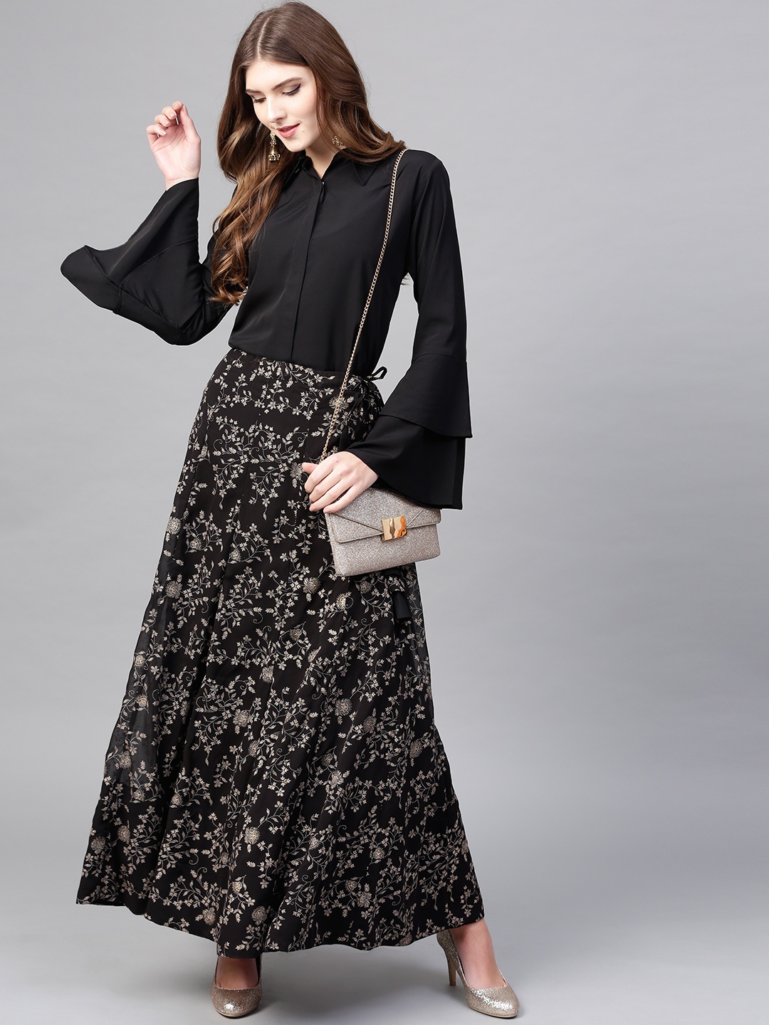 

Ahalyaa Women Black & Off-White Solid Tunic with Skirt