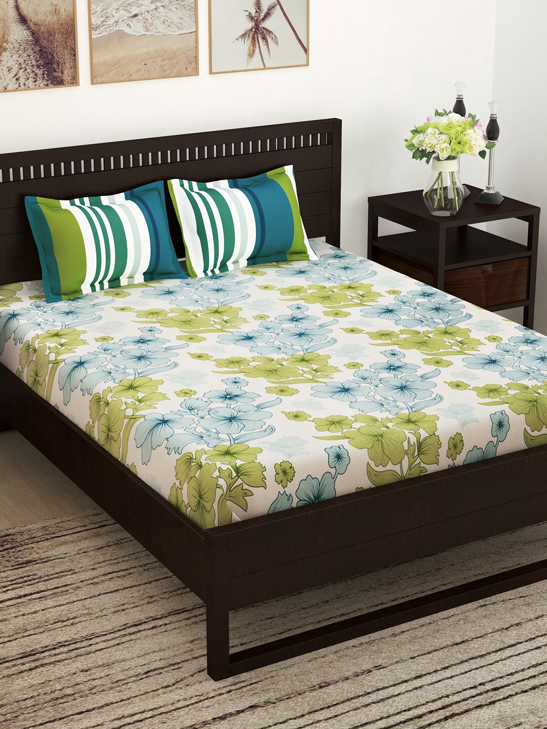 

Story@home Blue & White Floral Flat 150 TC Cotton Queen Bedsheet with 2 Pillow Covers