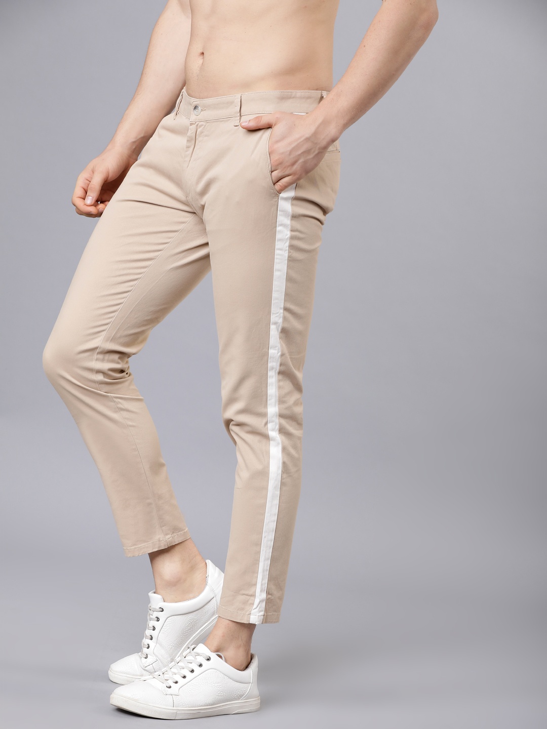 

HIGHLANDER Men Beige Slim Fit Solid Regular Trousers