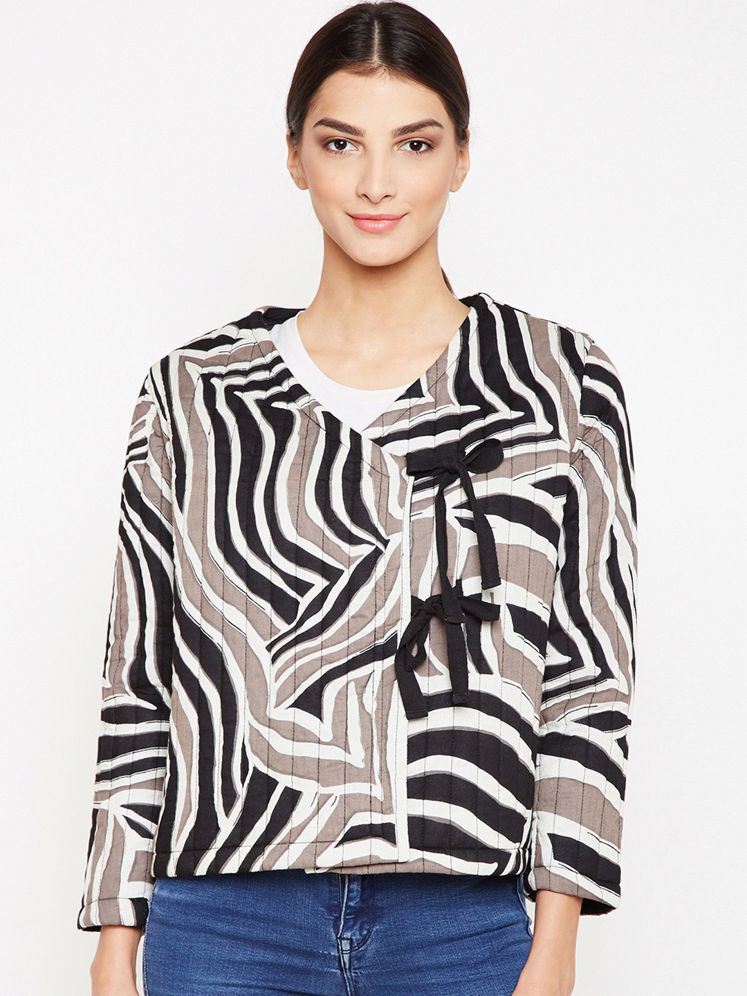 

Oxolloxo Women Black Printed Tailored Jacket