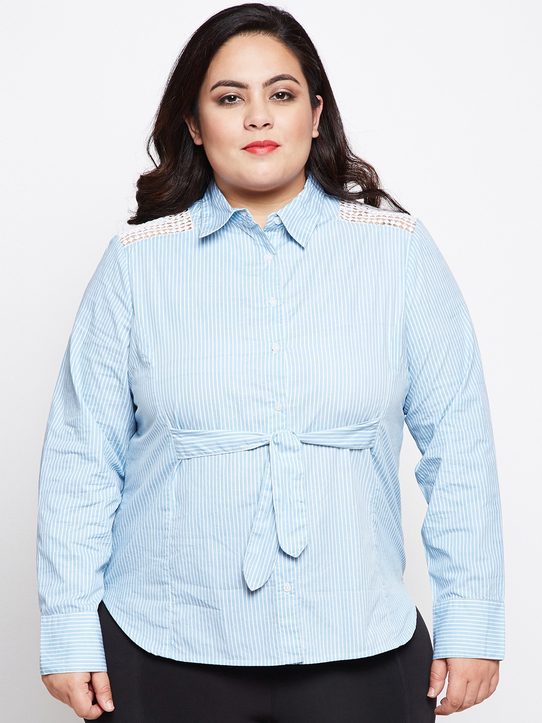 

Oxolloxo Women Blue & Off-White Regular Fit Striped Casual Shirt