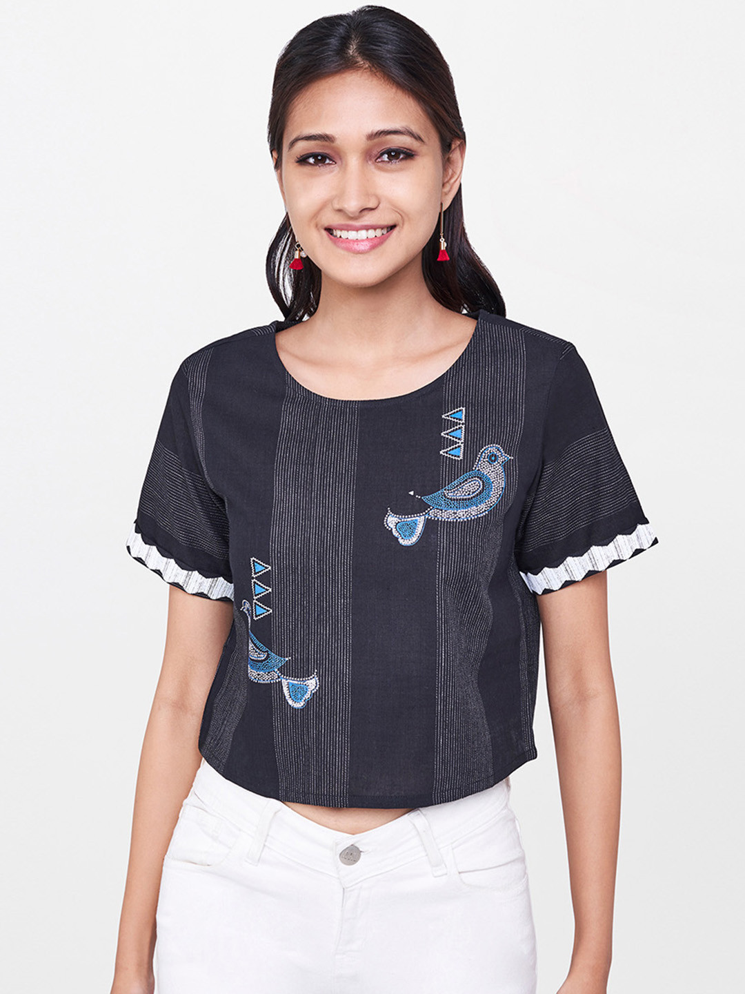 

Global Desi Women Black Printed Crop Pure Cotton Top