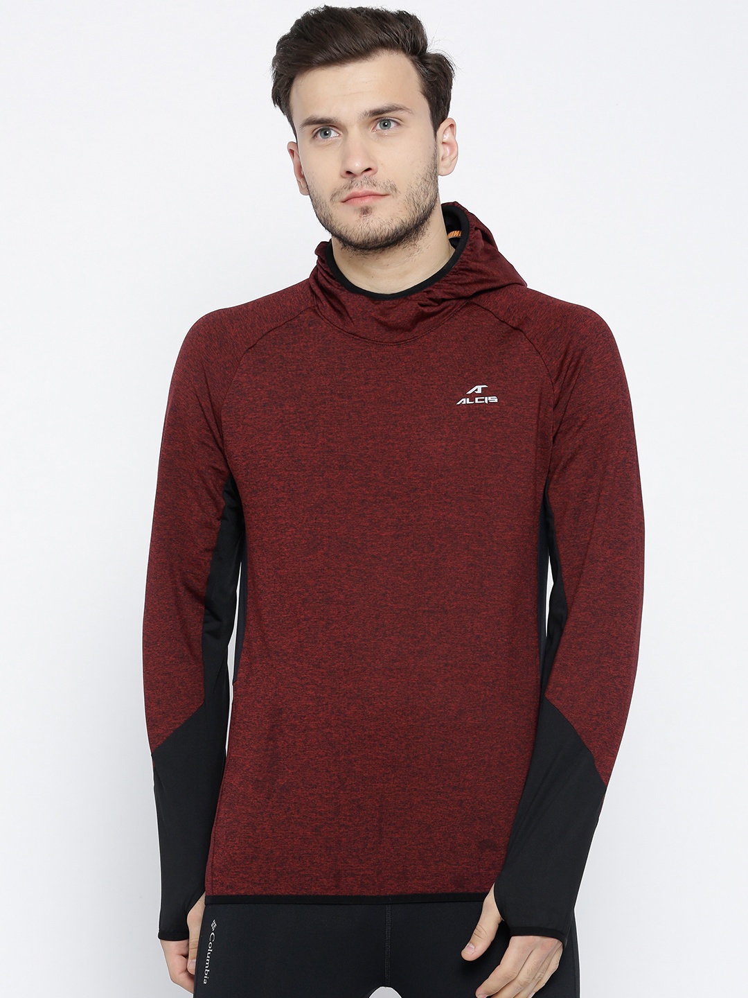 

Alcis Men Maroon & Black Solid Hooded Sweatshirt