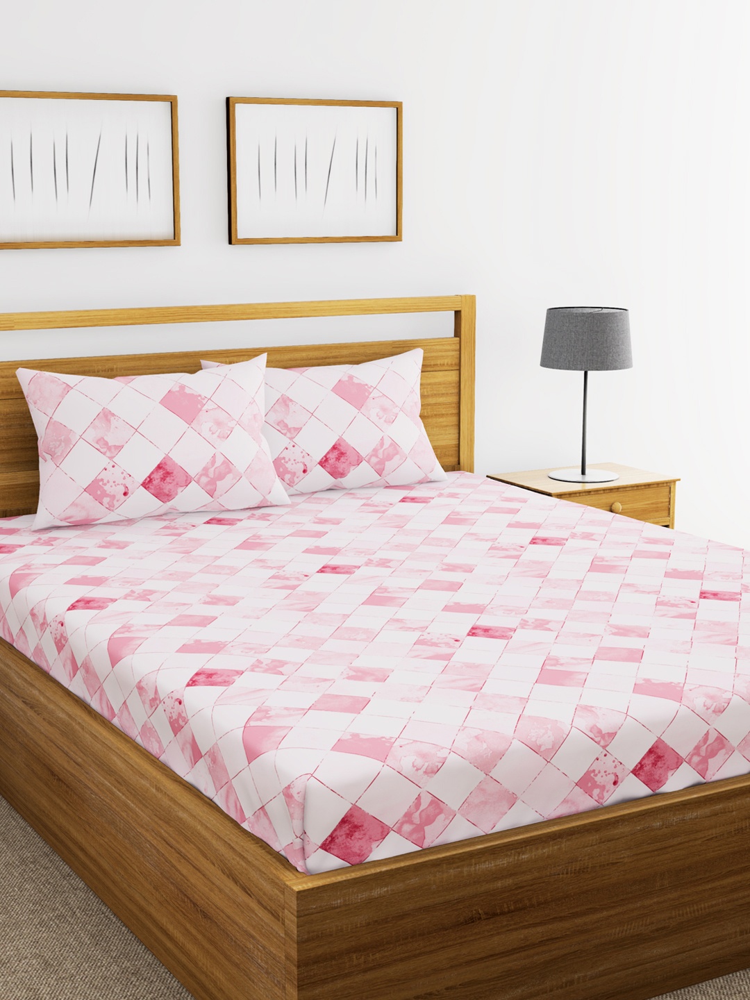 

BIANCA Pink Geometric Flat 110 TC Cotton Queen Bedsheet with 2 Pillow Covers