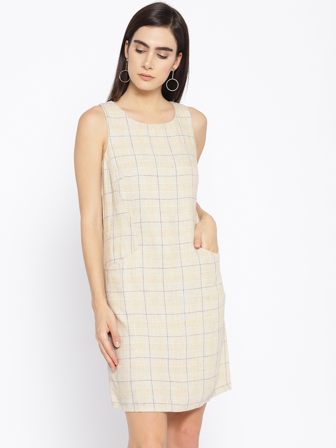 

Vero Moda Women Grey & Beige Checked Shift Dress