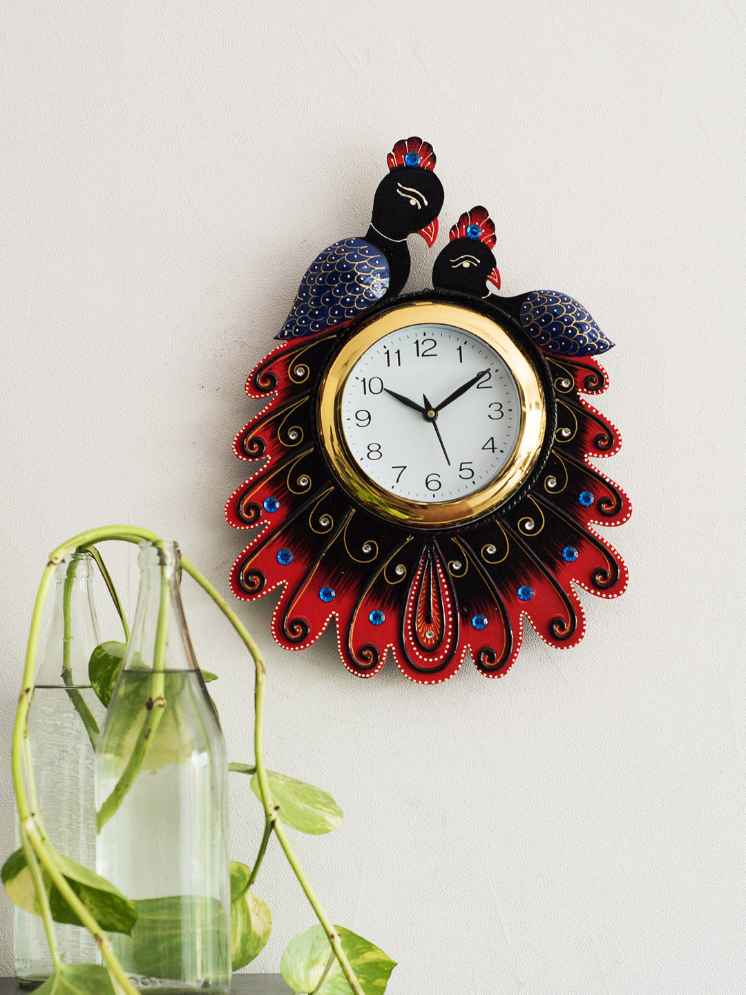 

eCraftIndia White & Red Handcrafted Bird Shaped Textured Analogue Wall Clock