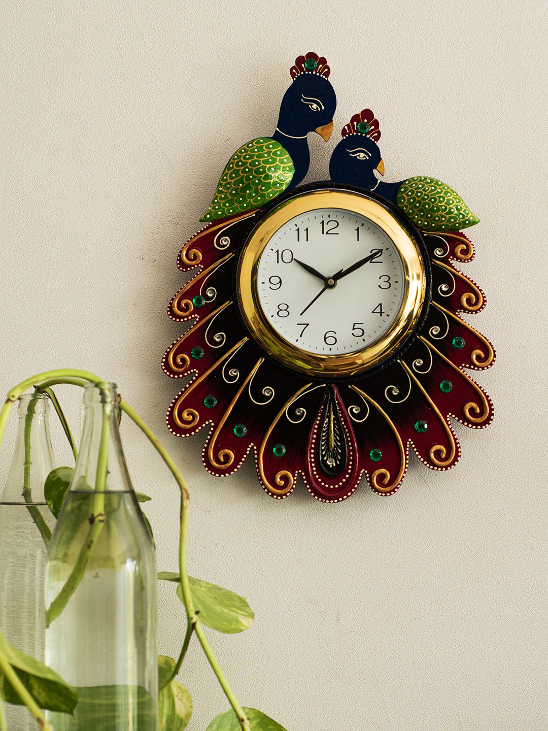 

eCraftIndia White & Maroon Handcrafted Bird Shaped Printed Analogue Wall Clock