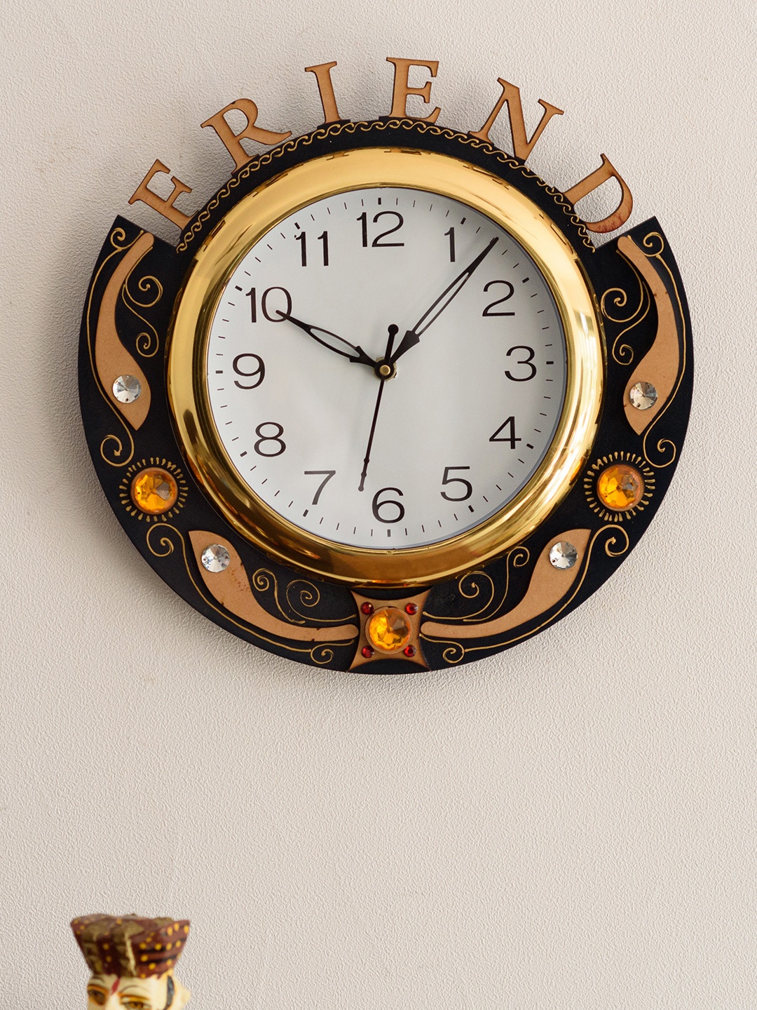 

eCraftIndia White & Black Handcrafted Round Embellished Analogue Wall Clock