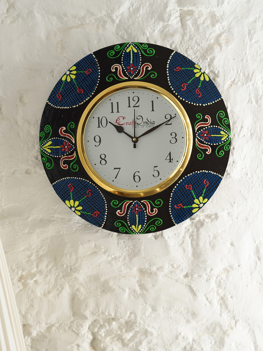

eCraftIndia White Handcrafted Round Solid Analogue Wall Clock
