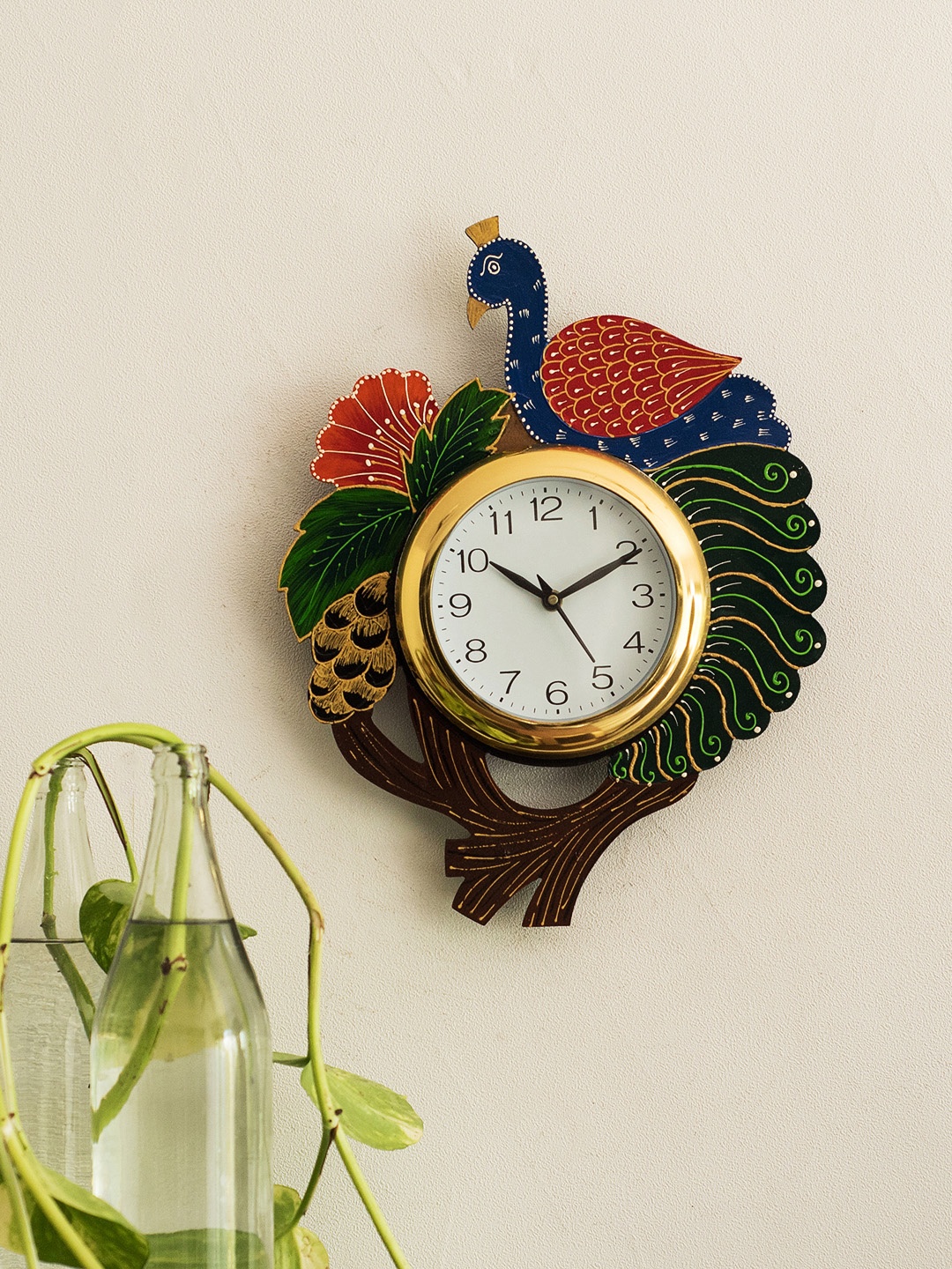 

eCraftIndia White & Green Handcrafted Bird Shaped Printed Analogue Wall Clock