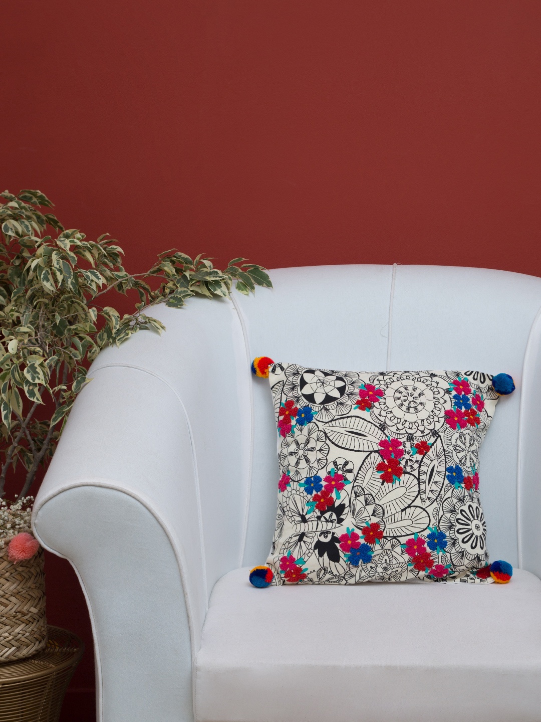 

Chumbak White Set of Single Floral Square Cushion Covers