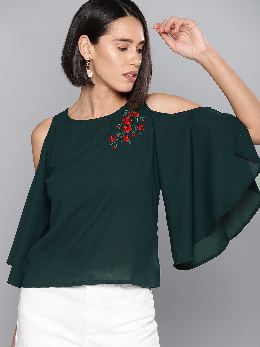 

Tokyo Talkies Women Green Solid Cold-Shoulder Top
