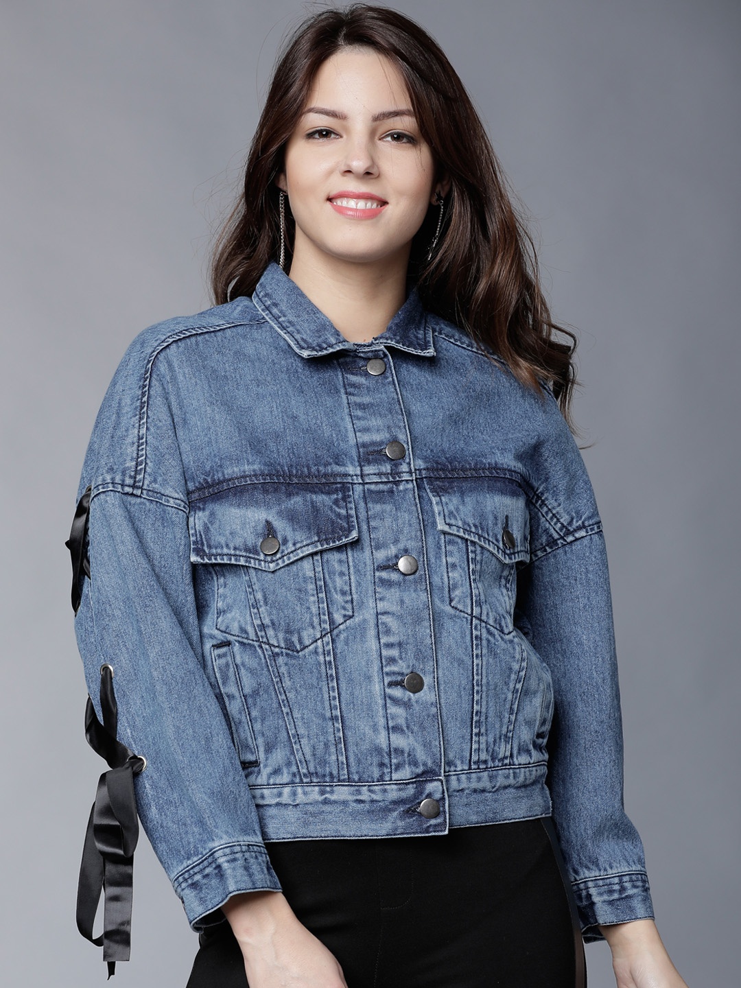 

Tokyo Talkies Women Blue Solid Denim Jacket