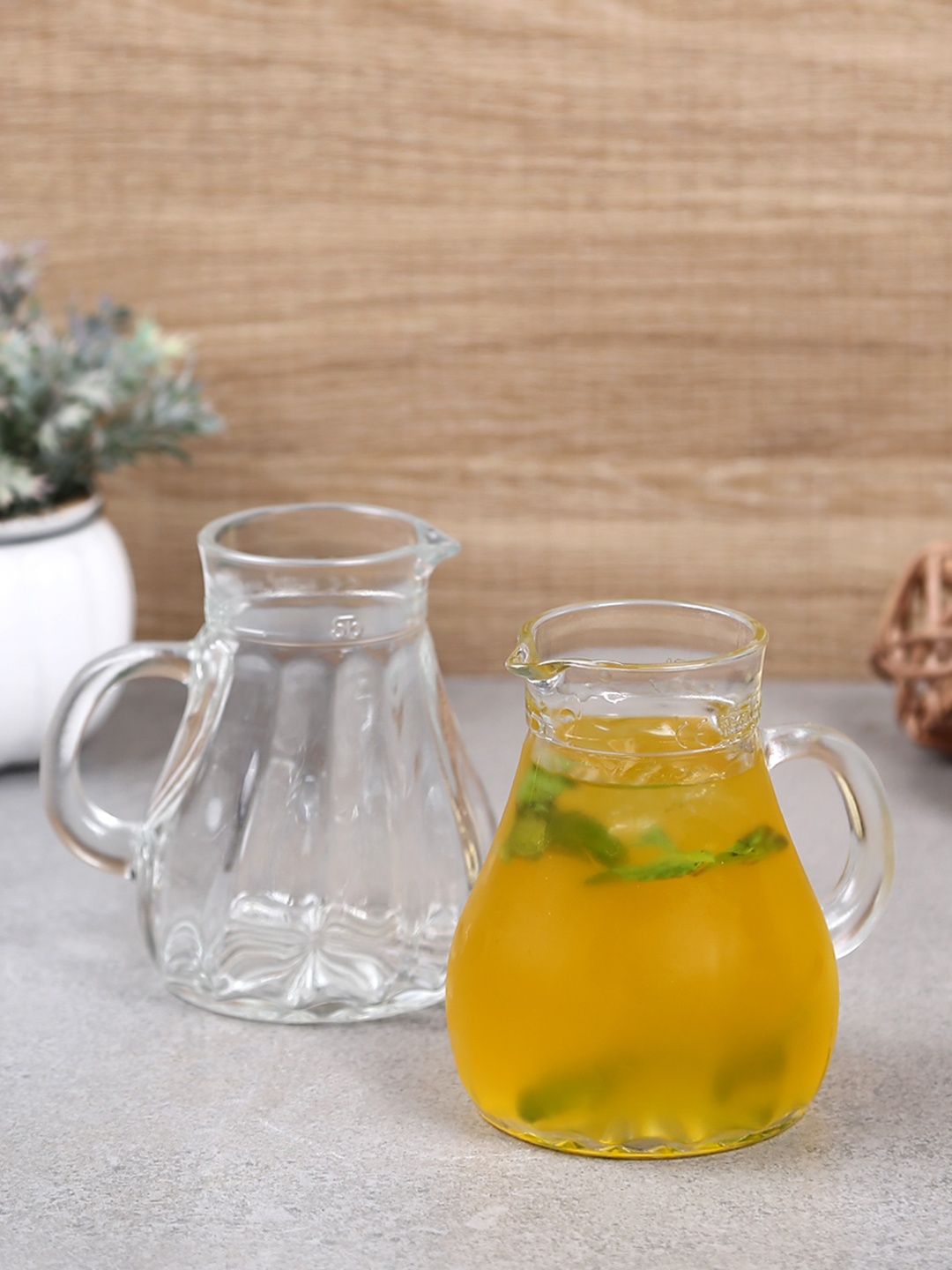 

Oberglas Transparent 3-Pieces Solid Glass Water Jugs Set