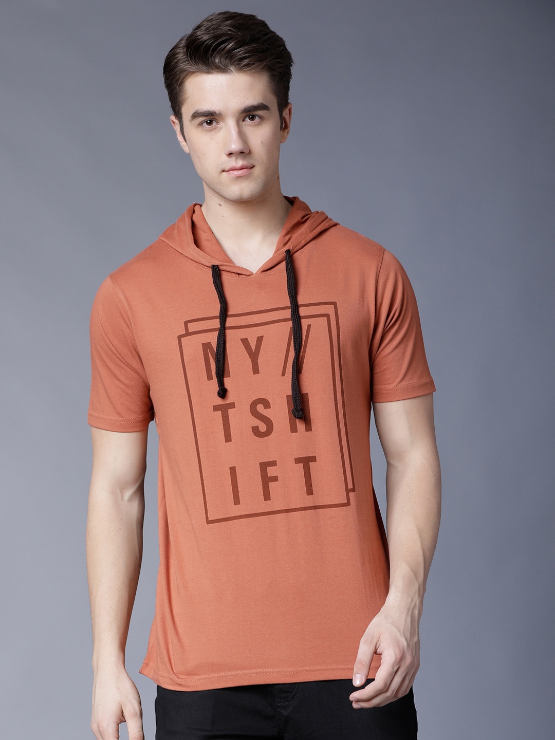 

LOCOMOTIVE Men Rust Brown Slim Fit Printed Hooded T-shirt