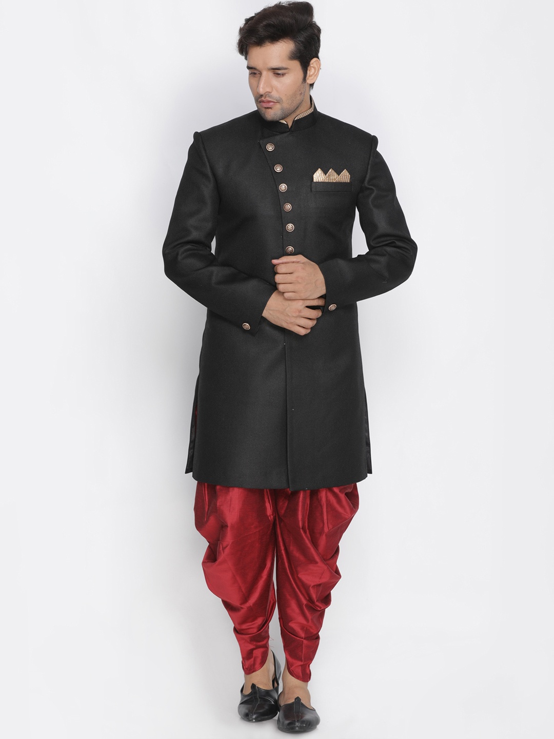 

VASTRAMAY Men Black Solid Sherwani With Maroon Solid Dhoti Pants