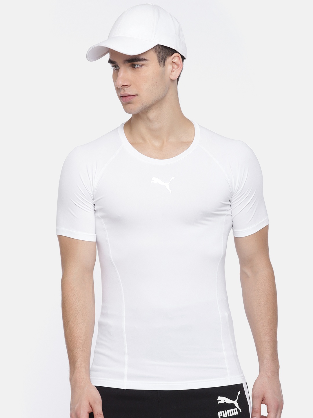 

Puma Men White Solid Round Neck LIGA Baselayer Dry-Cell Football T-shirt