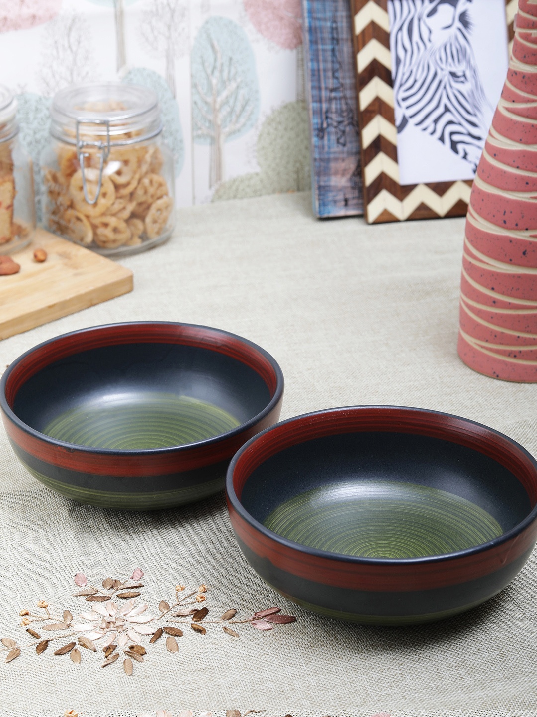 

VarEesha Set of 2 Green Printed Ceramic Bowls