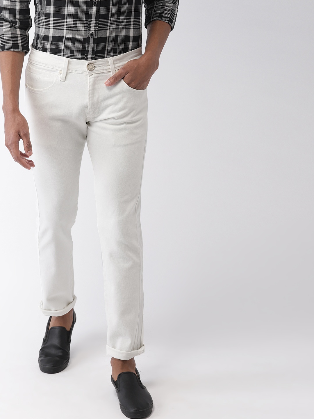 

Levis Men White Skinny Fit Mid-Rise Clean Look Stretchable Jeans